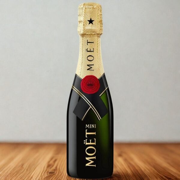 Afternoon Tea & Moet Gift - Image 2