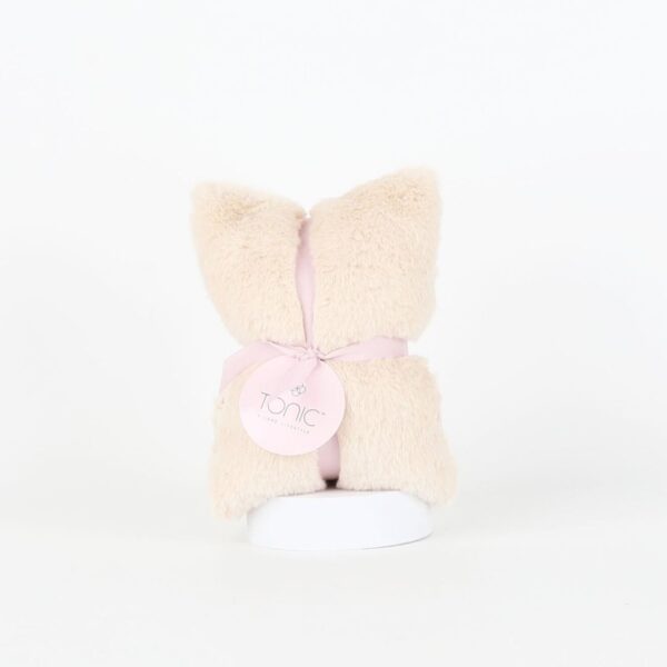 Luxury Bathrobe, Candle & Heat Pillow Hamper - Image 3